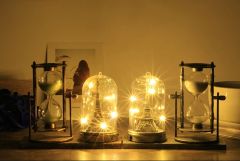 Işıklı Paris Eyfel Kulesi Kum Saati Dekoratif Hediyelik Eiffel Retro Kum Saati Biblo Gold Işıklı