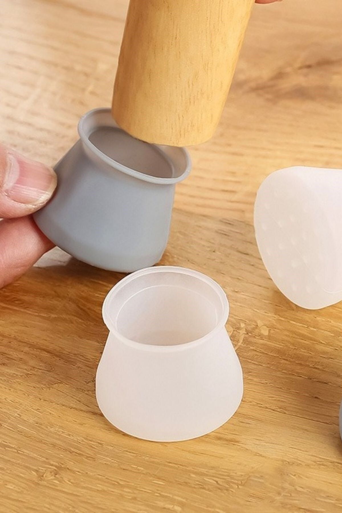 16 Adet Masa Ve Sandalye Ayağı İçin Kaydırmaz Pabuç Koruyucu Yıkanabilir Mobilya Çorabı Gri 16'lı